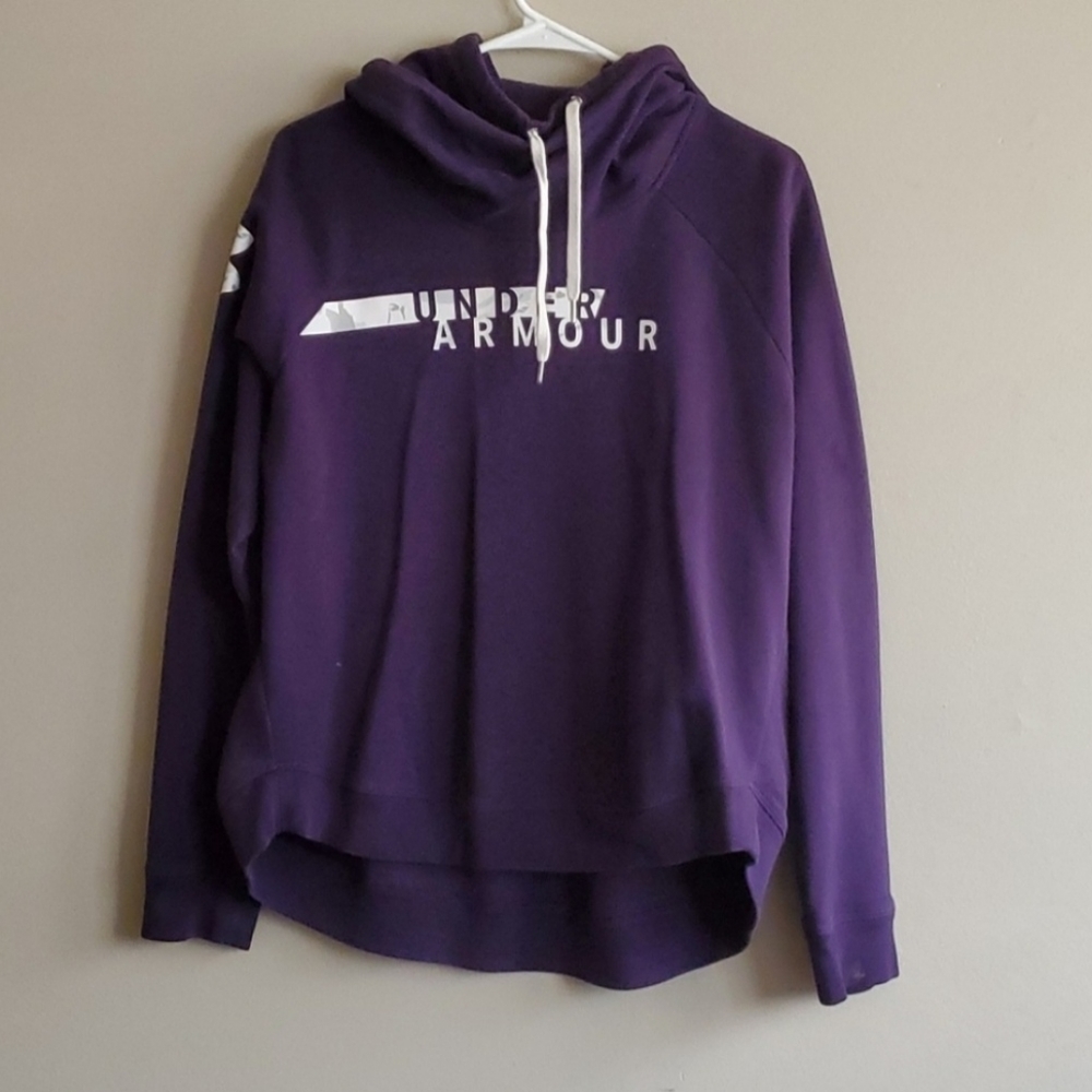 Under Armer(funnel neck hoodie)